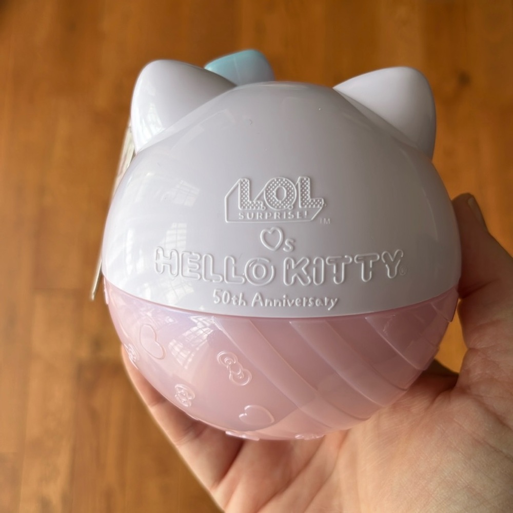 LOL Hello Kitty - Picture 2 of 13